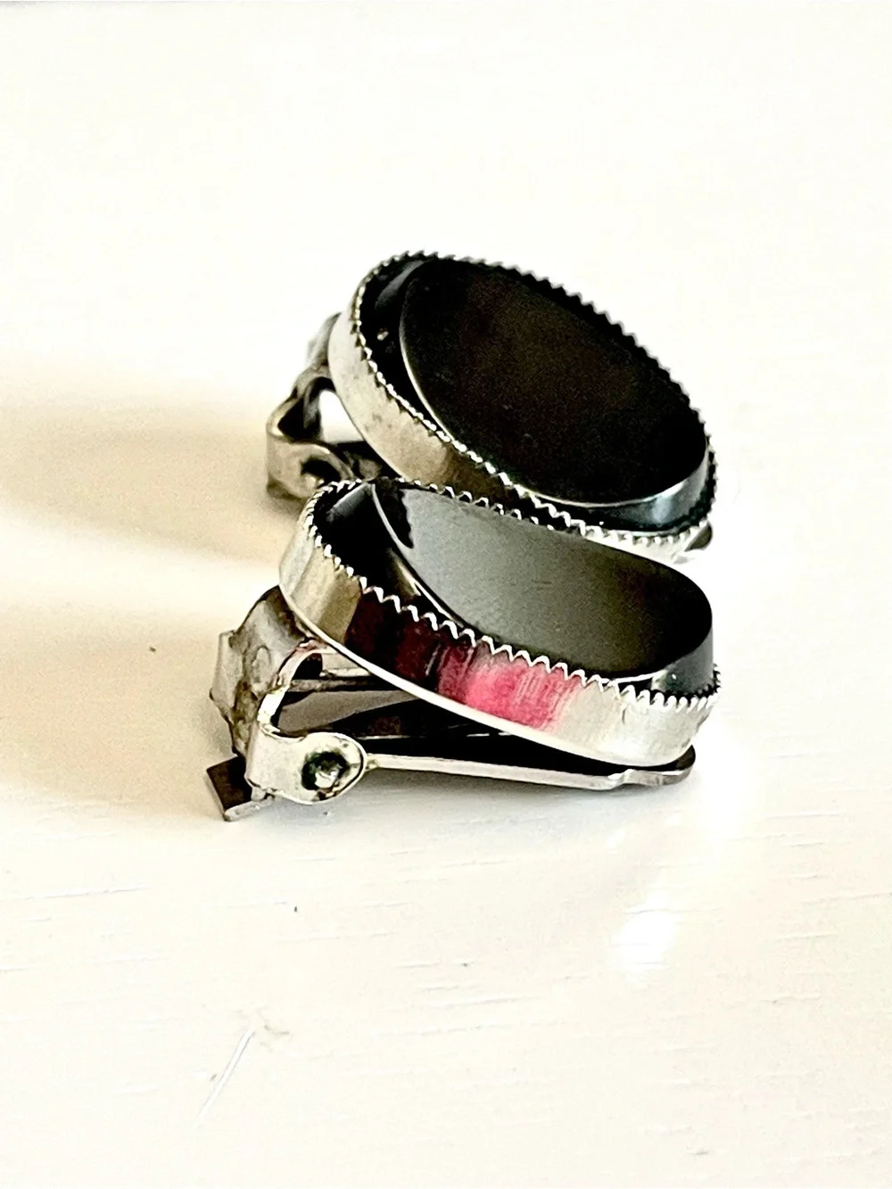 Vintage Mod Faux Hematite Black Mirror Clip On Earrings Silver Tone Retro Goth